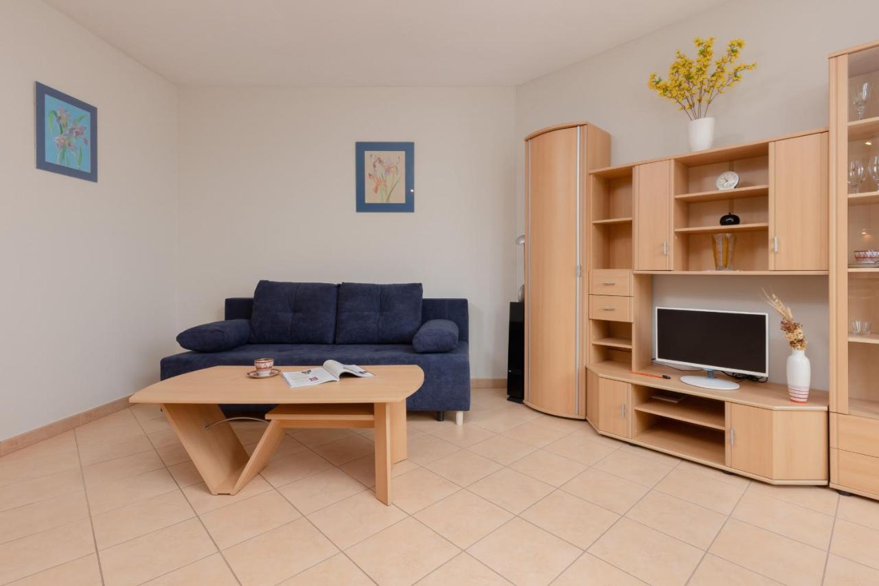 Pejzazowa Apartment Metro Wilanowska Mokotow By Noclegi Renters Warschau Exterior foto