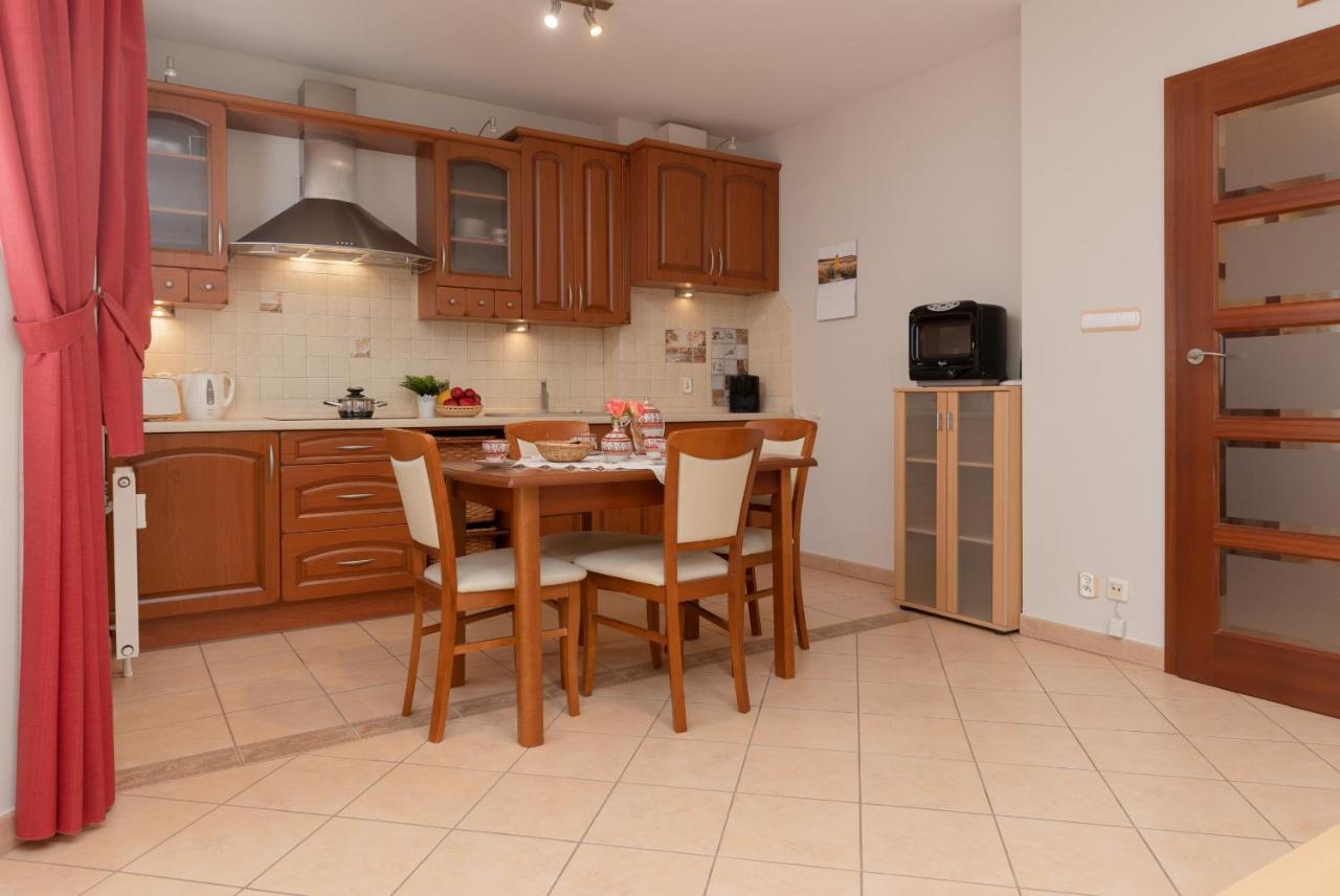 Pejzazowa Apartment Metro Wilanowska Mokotow By Noclegi Renters Warschau Exterior foto